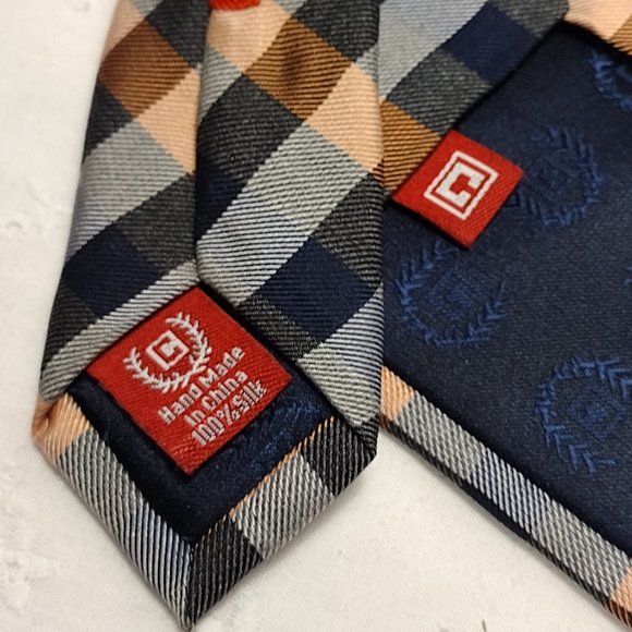 Chaps || Grey & Peach Striped Silk Tie - Picture 3 of 4